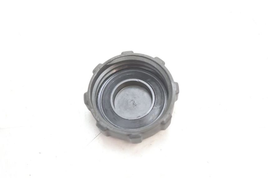 photo de TAPA DE DEPÓSITO DE COMBUSTIBLE PIAGGIO MP3 LT 300 (2010 - 2016) - Zoom estado de uso