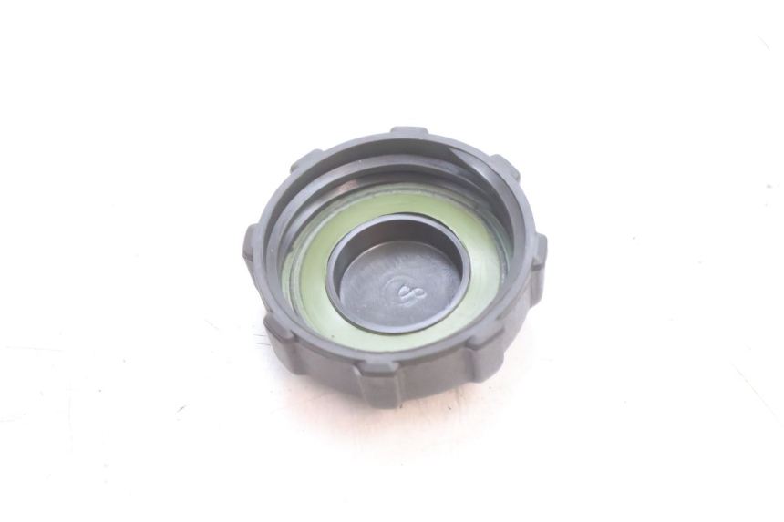 photo de TAPON DEPOSITO FUEL PIAGGIO MP3 500 (2016 - 2018) - Zoom estado de uso