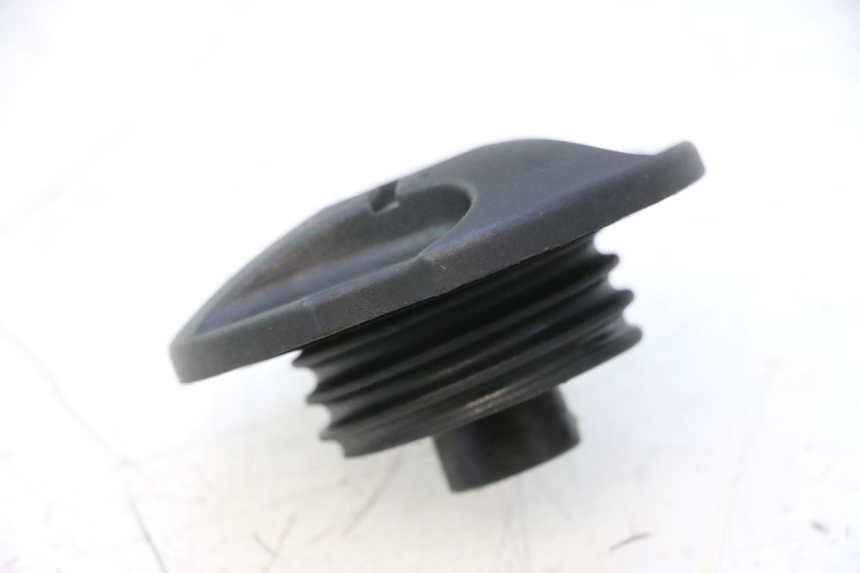 photo de TAPON DEPOSITO FUEL RIEJU MRT PRO SUPERMOTARD 50 (2007 - 2018) - Zoom estado de uso