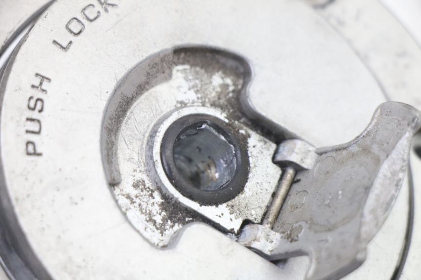 photo de TAPON DEPOSITO FUEL HONDA NTV DEAUVILLE ABS 700 (2007 - 2016) - Zoom estado de uso