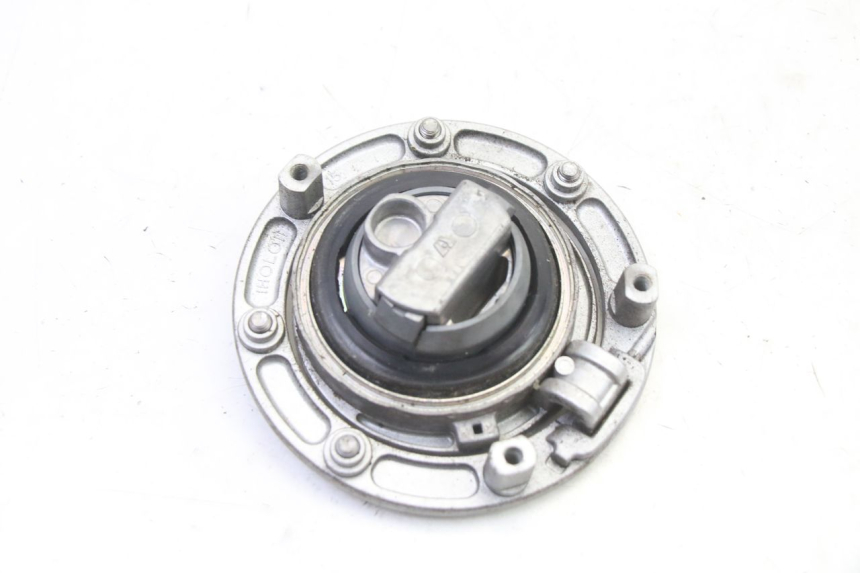 photo de TAPON DEPOSITO FUEL HONDA NTV DEAUVILLE ABS 700 (2007 - 2016) - Primer plano técnico