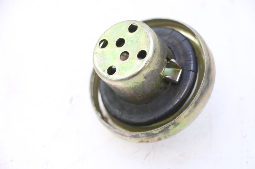 photo de TAPON DEPOSITO FUEL JM MOTORS OLDIES 4T 50 (2010 - 2020) - Primer plano técnico
