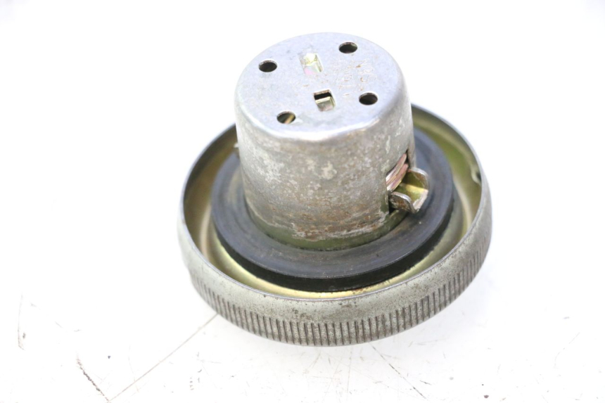photo de TAPON DEPOSITO FUEL JM MOTORS OLDIES 4T 50 (2020 - 2026) - Zoom estado de uso