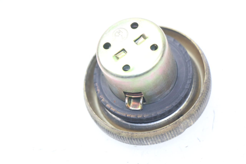photo de TAPA DEPÓSITO DE COMBUSTIBLE SYM ORBIT 2 4T 50 (2008 - 2017) - Zoom estado de uso