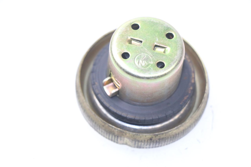 photo de TAPA DEPÓSITO DE COMBUSTIBLE SYM ORBIT 2 4T 50 (2008 - 2017) - Otra perspectiva