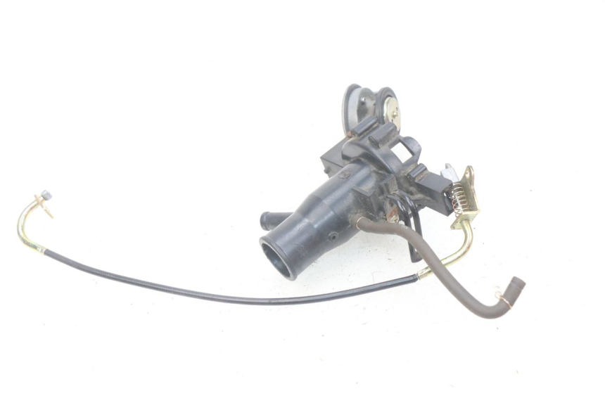 photo de TAPA DEPÓSITO DE COMBUSTIBLE SYM ORBIT III 3 4T 50 (2018 - 2021) - Primer plano técnico