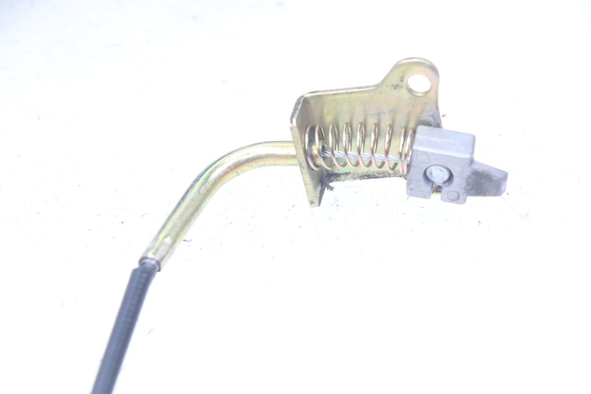 photo de TAPA DEPÓSITO DE COMBUSTIBLE SYM ORBIT III 3 4T 50 (2018 - 2021) - Detalles de los puntos de fijación