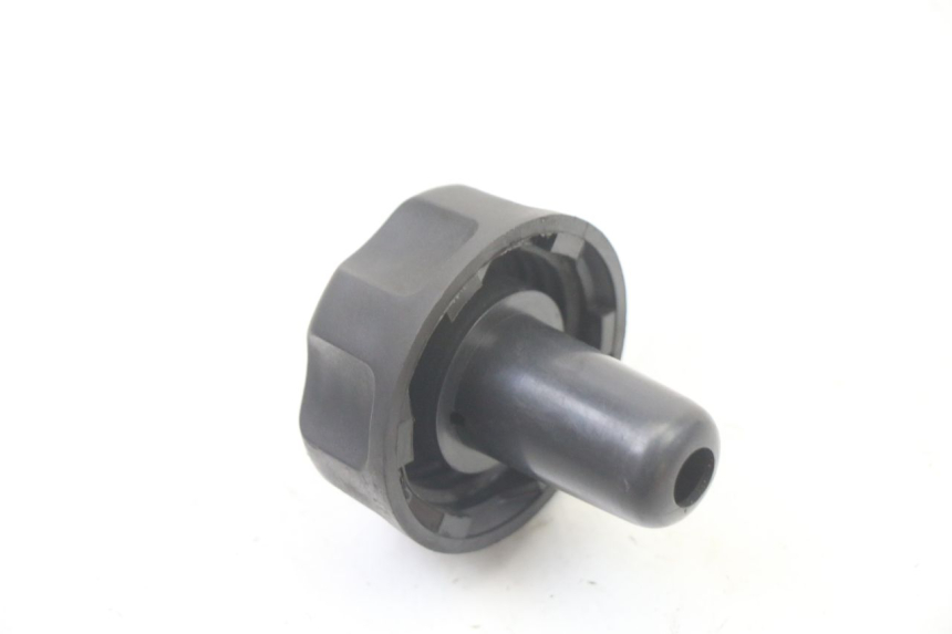 photo de TAPON DEPOSITO FUEL MBK OVETTO 4T 50 (2008 - 2016) - Otra perspectiva