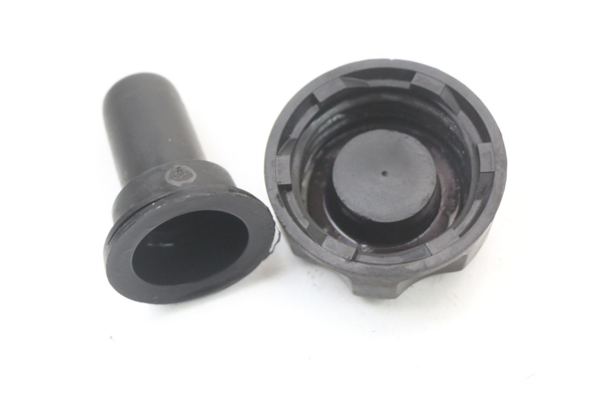 photo de TAPON DEPOSITO FUEL MBK OVETTO ONE 2T 50 (2013 - 2017) - Zoom estado de uso