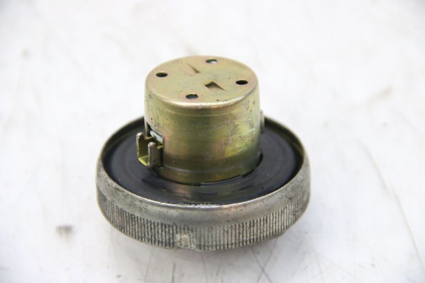 photo de TAPA DEPÓSITO DE COMBUSTIBLE HONDA PES PS I 125 (2006 - 2012) - Zoom estado de uso