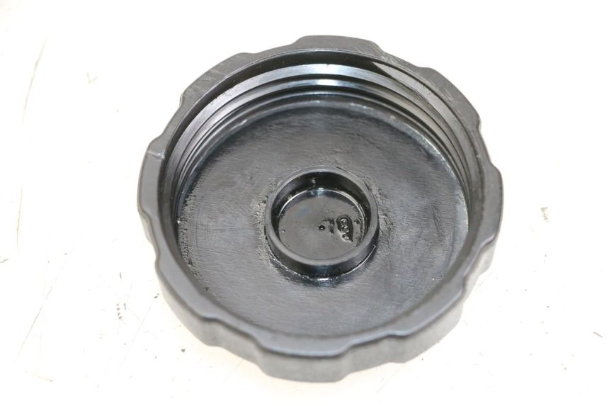 photo de TAPA DEPÓSITO DE COMBUSTIBLE PEUGEOT LUDIX 50 (2008 - 2017) - Detalle de la pieza