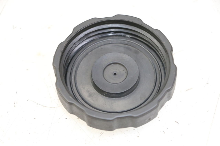 photo de TAPON DEPOSITO FUEL PEUGEOT SATELIS COMPRESSOR K15 125 (2006 - 2009) - Detalle de la pieza