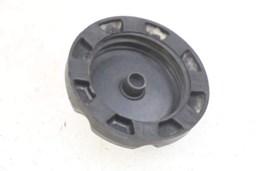 photo de TAPA DEPÓSITO DE COMBUSTIBLE YCF PILOT 125 - Zoom estado de uso