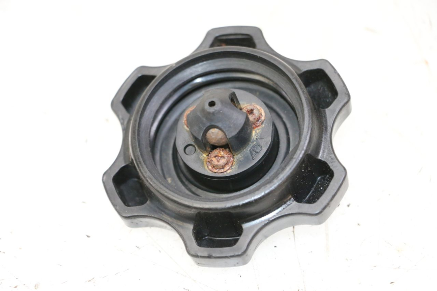 photo de TAPA DEPÓSITO DE COMBUSTIBLE YAMAHA PW 80 (1983 - 2014) - Detalle de la pieza