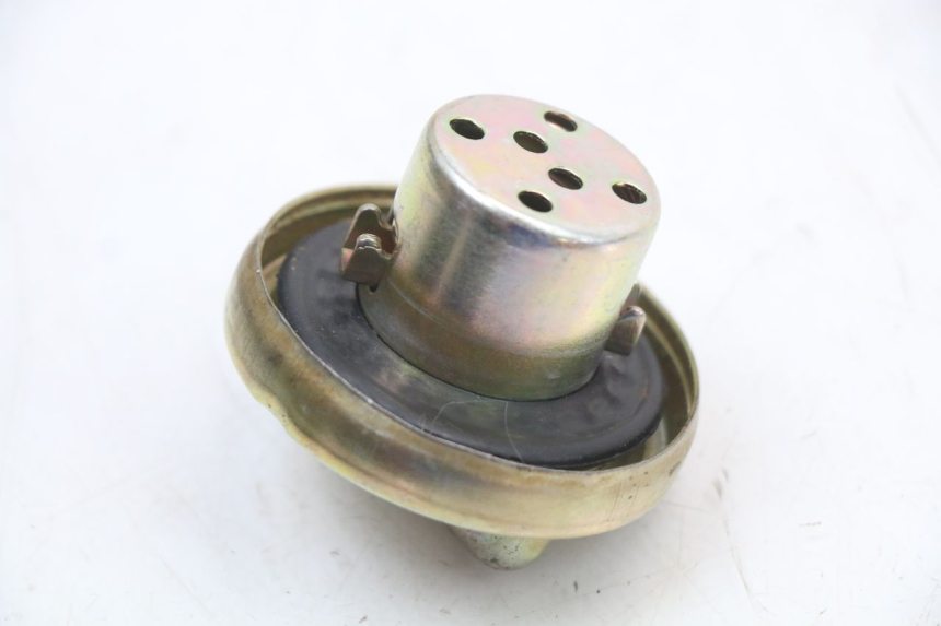 photo de TAPON DEPOSITO FUEL EUROCKA R8 4T 50 (2013 - 2022) - Zoom estado de uso