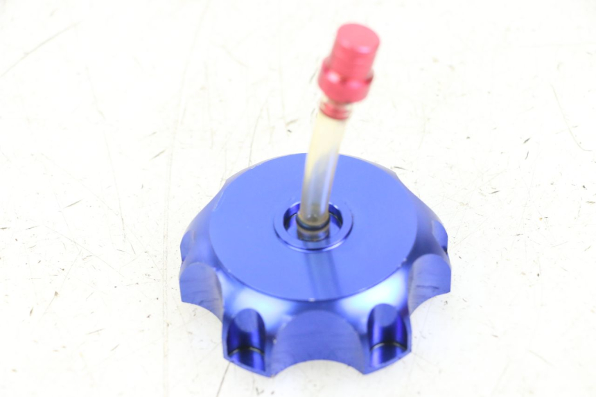 photo de TAPA DEPÓSITO DE COMBUSTIBLE APOLLO RFZ 125 - Vista principal