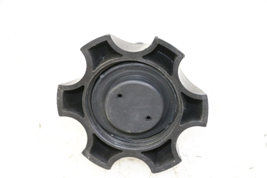 photo de TAPA DEPÓSITO DE COMBUSTIBLE APOLLO RFZ 125 - Zoom estado de uso