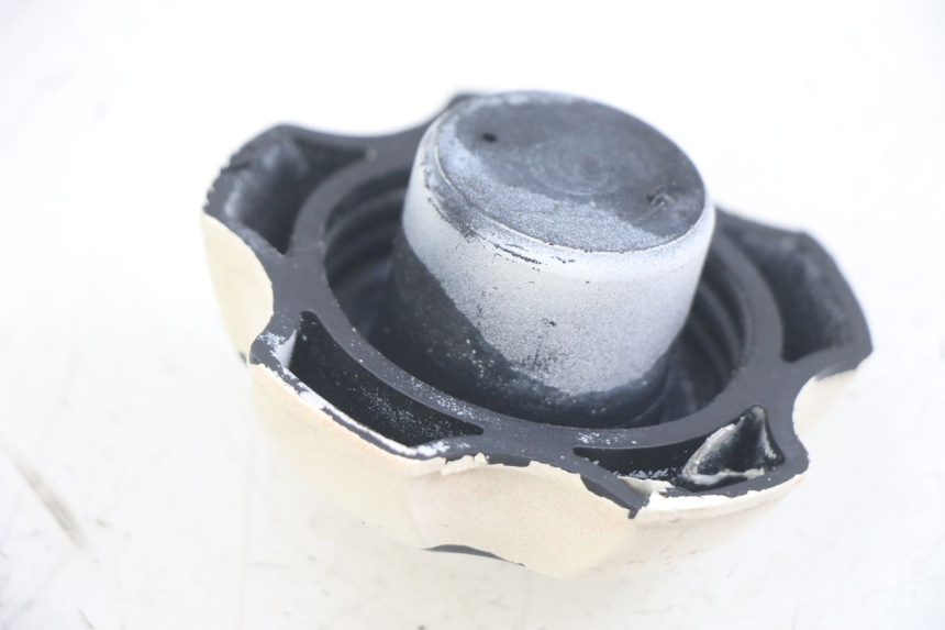 photo de TAPA DE DEPÓSITO DE COMBUSTIBLE GILERA RK 50 (1996 - 1999) - Zoom estado de uso