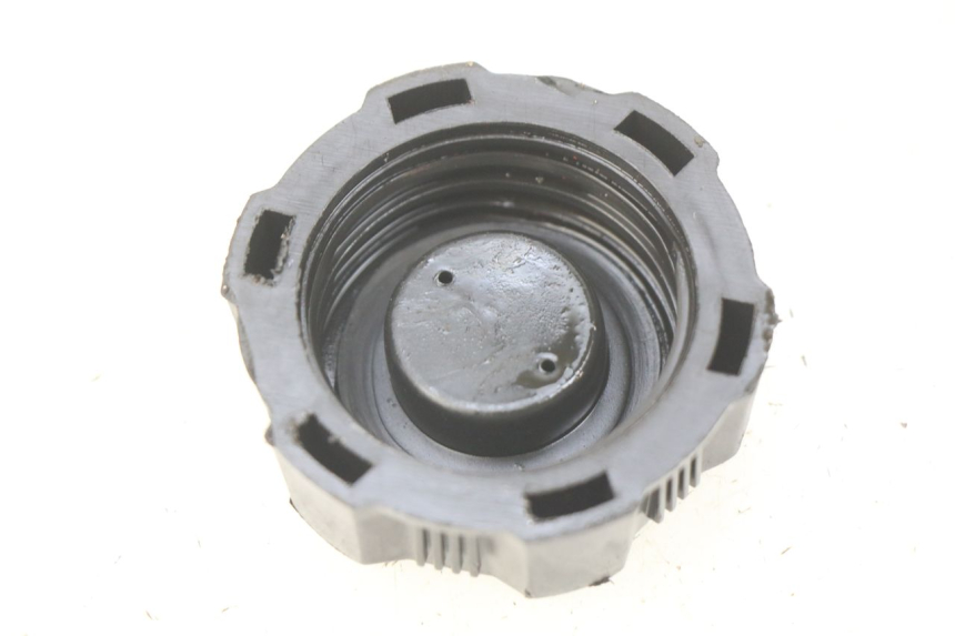 photo de TAPA DEPÓSITO DE COMBUSTIBLE CHINESE QUAD SPEEDY DELUXE 125 - Zoom estado de uso