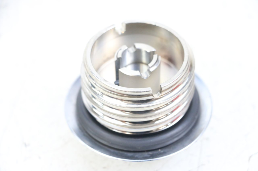 photo de TAPA DE DEPÓSITO DE COMBUSTIBLE HARLEY DAVIDSON SPORTSTER XL CUSTOM 1200 (2003 - 2004) - Zoom estado de uso