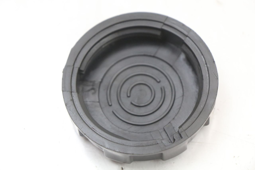 photo de TAPON DEPOSITO FUEL PEUGEOT STREETZONE I 2T 50 (2018 - 2020) - Zoom estado de uso