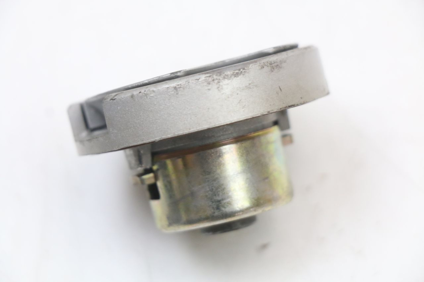 photo de TAPON DEPOSITO FUEL KYMCO SUPER 8 4T 50 (2021 - 2024) - Otra perspectiva