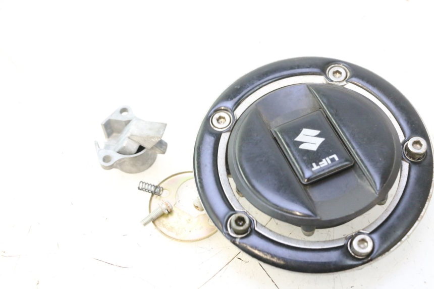 photo de TAPON DEPOSITO FUEL SUZUKI SV S 650 (2003 - 2009) - Detalles de los puntos de fijación