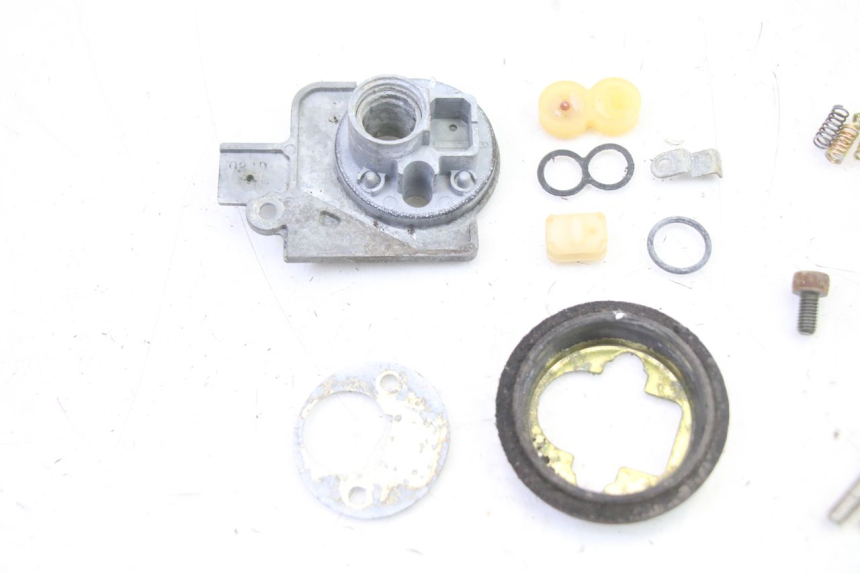 photo de TAPON DEPOSITO FUEL YAMAHA TDR DELTABOX 125 (1997 - 2003) - Detalles de los puntos de fijación