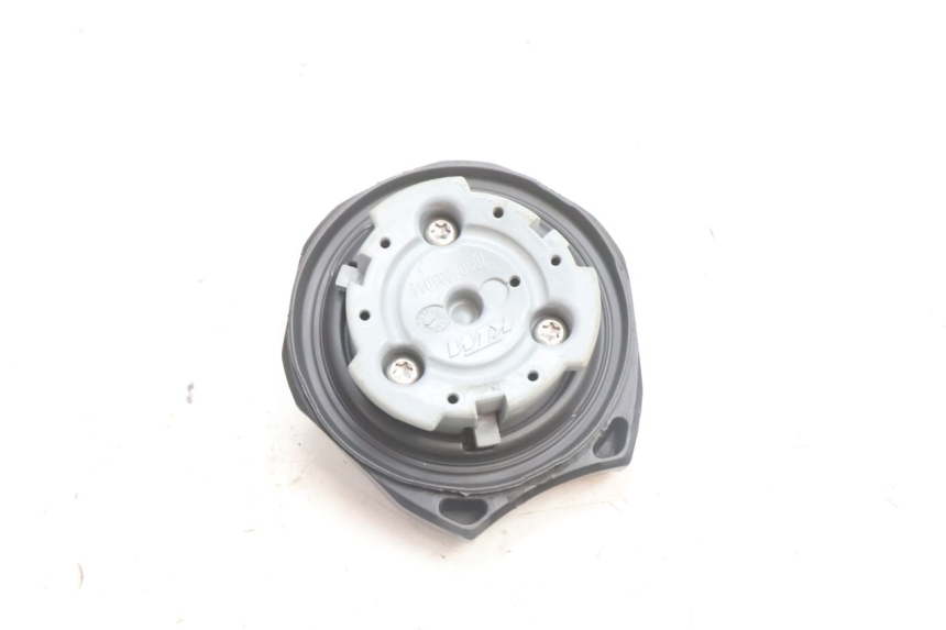 photo de TAPON DEPOSITO FUEL HUSABERG TE 250 (2011 - 2014) - Detalles de los puntos de fijación