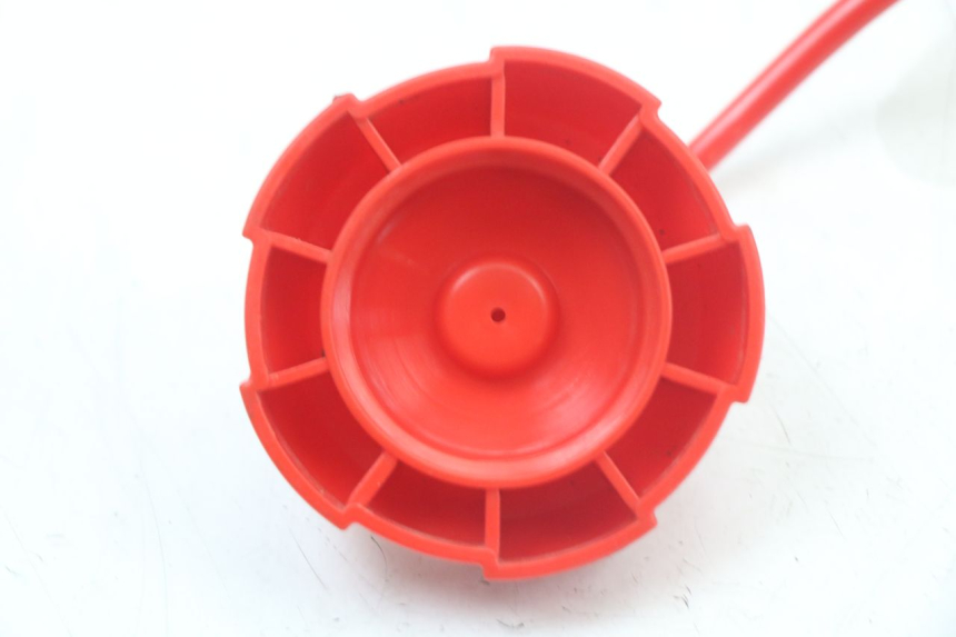 photo de TAPON DEPOSITO FUEL NITRO MOTORS THUNDER 125 - Primer plano técnico