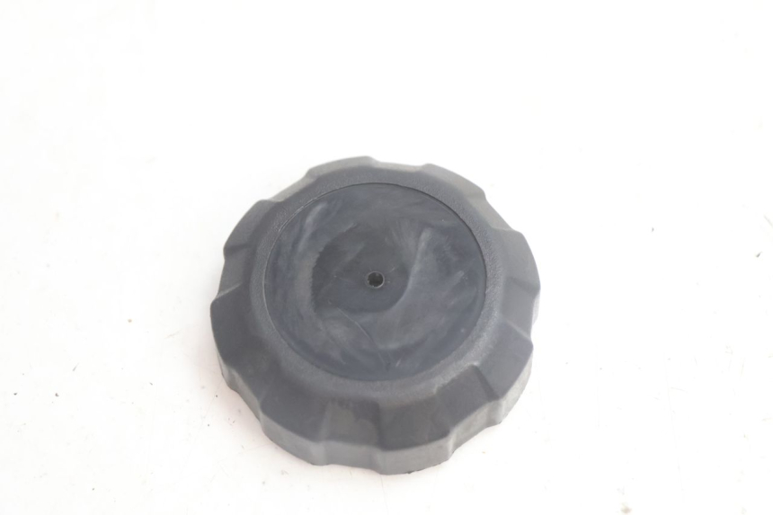 photo de TAPON DEPOSITO FUEL PEUGEOT TREKKER 50 (1995 - 2004) - Vista principal