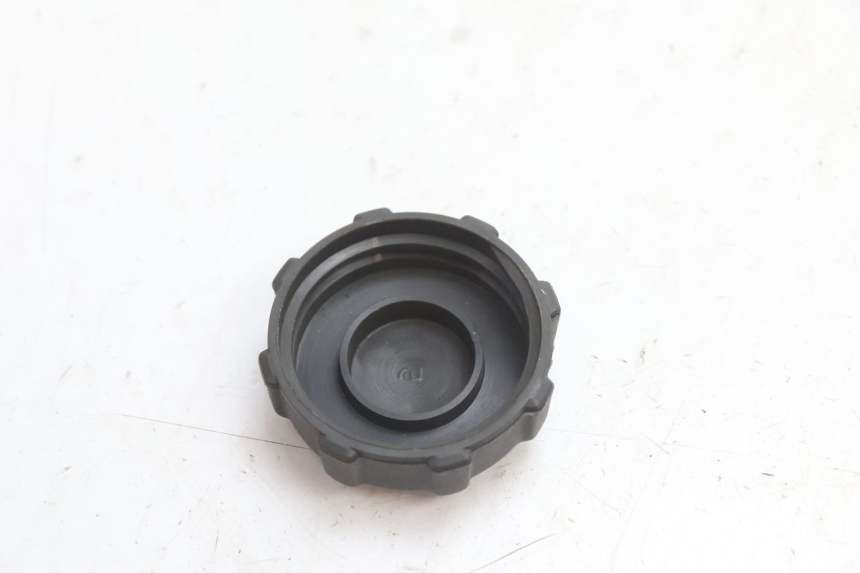 photo de TAPON DEPOSITO FUEL PIAGGIO TYPHOON 50 (2000 - 2009) - Zoom estado de uso