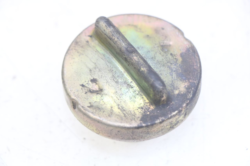 photo de TAPA DEPÓSITO DE COMBUSTIBLE KYMCO VITALITY 2T 50 (2004 - 2010) - Zoom estado de uso