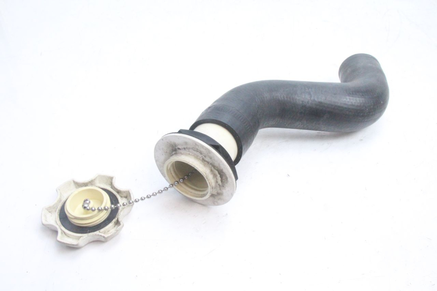 photo de TAPON DEPOSITO FUEL YAMAHA WAVE RUNNER GP R 1200 (2000 - 2003) - Zoom estado de uso