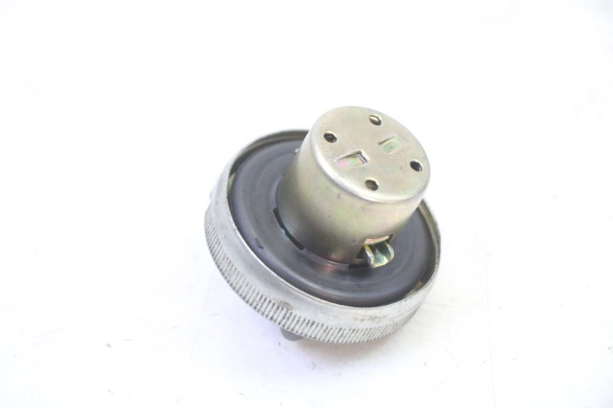 photo de TAPON DEPOSITO FUEL HONDA X8R 50 (1998 - 2003) - Otra perspectiva