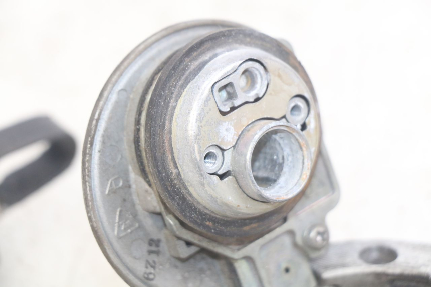 photo de TAPA DEPÓSITO DE COMBUSTIBLE YAMAHA YZF R1 1000 (2007 - 2008) - Zoom estado de uso