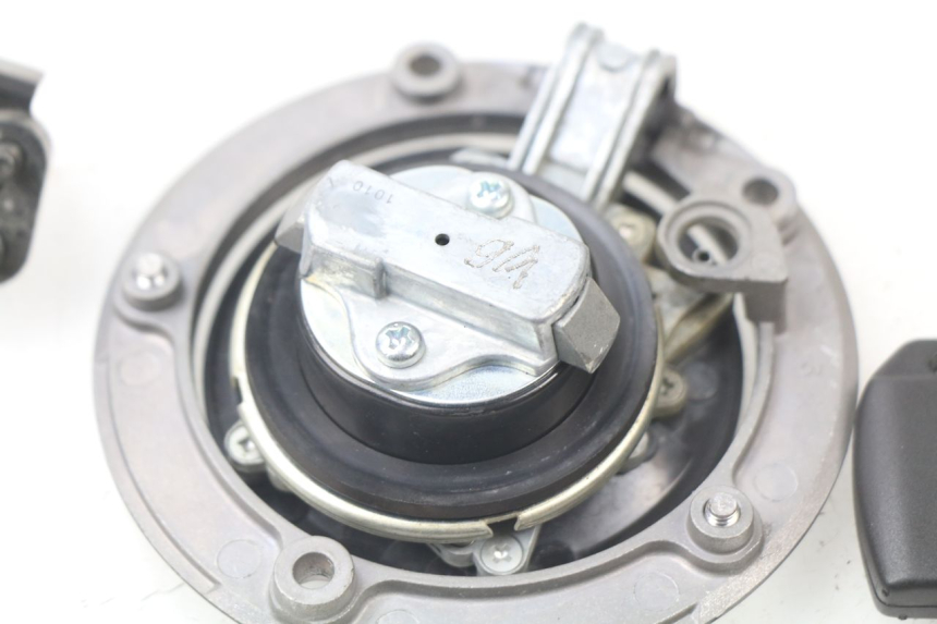 photo de TAPON DEPOSITO FUEL KAWASAKI Z ABS 750 (2007 - 2013) - Vista general del producto