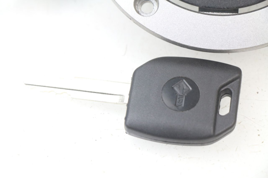 photo de TAPON DEPOSITO FUEL KAWASAKI Z ABS 750 (2007 - 2013) - Recambio usado revisado