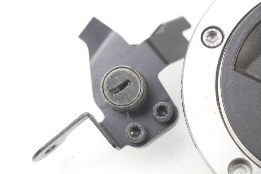 photo de TAPON DEPOSITO FUEL KAWASAKI Z ABS 750 (2007 - 2013) - Marcados y referencias originales