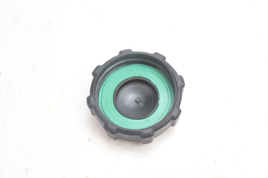 photo de TAPA DEPÓSITO DE COMBUSTIBLE PIAGGIO ZIP 2T 50 (2009 - 2019) - Zoom estado de uso