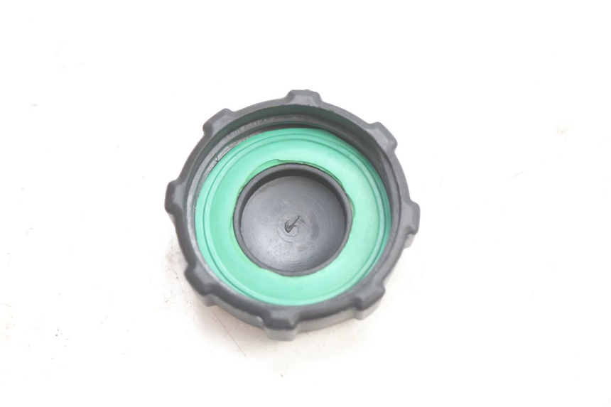 photo de TAPA DEPÓSITO DE COMBUSTIBLE PIAGGIO ZIP 2T 50 (2009 - 2019) - Zoom estado de uso