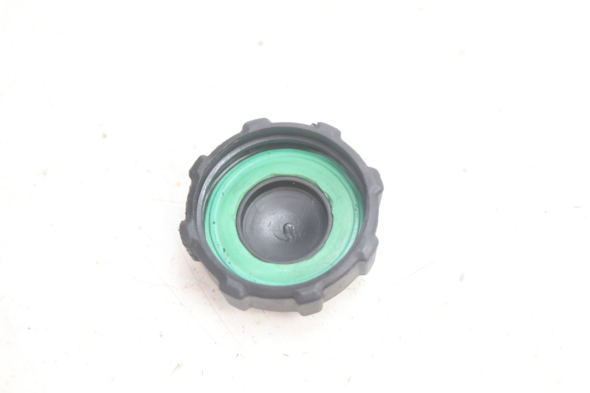 photo de TAPON DEPOSITO FUEL PIAGGIO ZIP IGET 4T 50 (2021 - 2023) - Zoom estado de uso