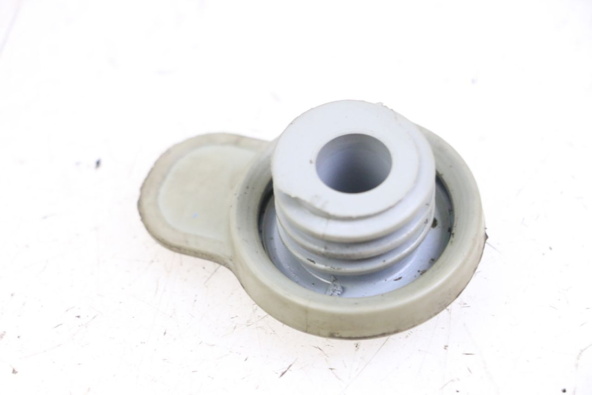 photo de TAPON DEPOSITO ACEITE YAMAHA BW'S 50 (2004 - 2017) - Detalle de la pieza