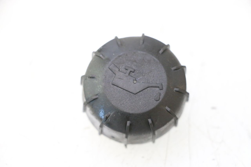 photo de TAPON DEPOSITO ACEITE PEUGEOT CITYSTAR 2T 50 (2018 - 2021) - Vista principal