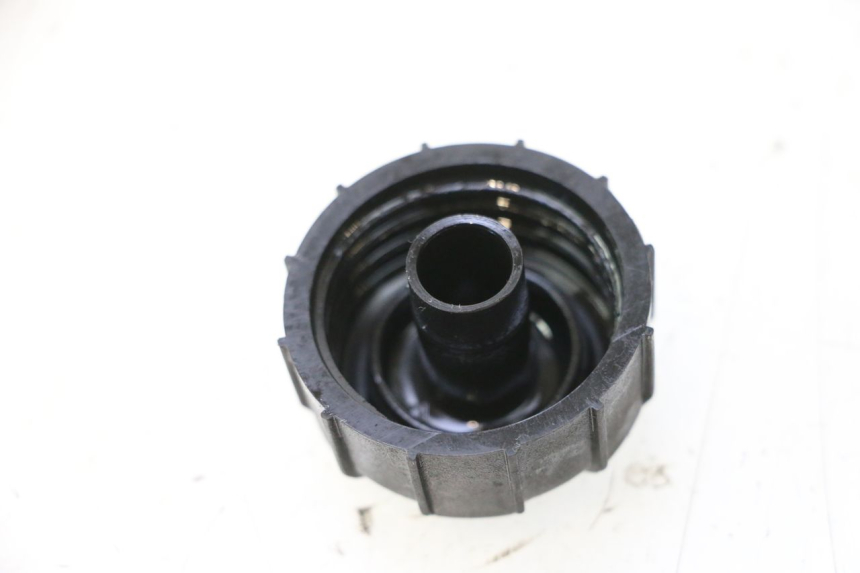 photo de TAPON DEPOSITO ACEITE PEUGEOT CITYSTAR 2T 50 (2018 - 2021) - Detalle de la pieza