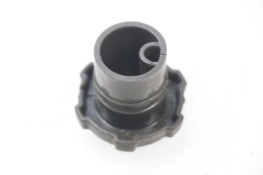 photo de TAPA DEPÓSITO DE ACEITE PIAGGIO FLY 2T 50 (2004 - 2017) - Detalle de la pieza