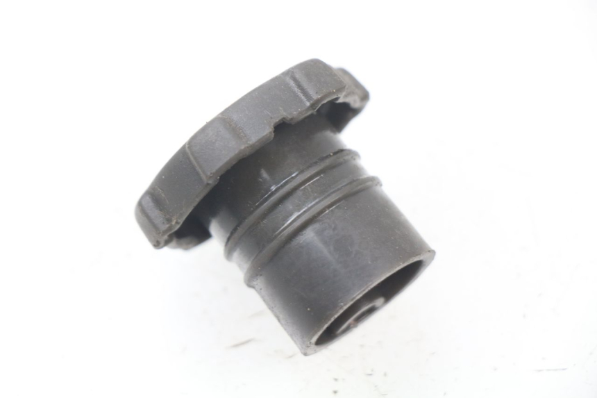 photo de TAPA DEPÓSITO DE ACEITE PIAGGIO FLY 2T 50 (2004 - 2017) - Zoom estado de uso