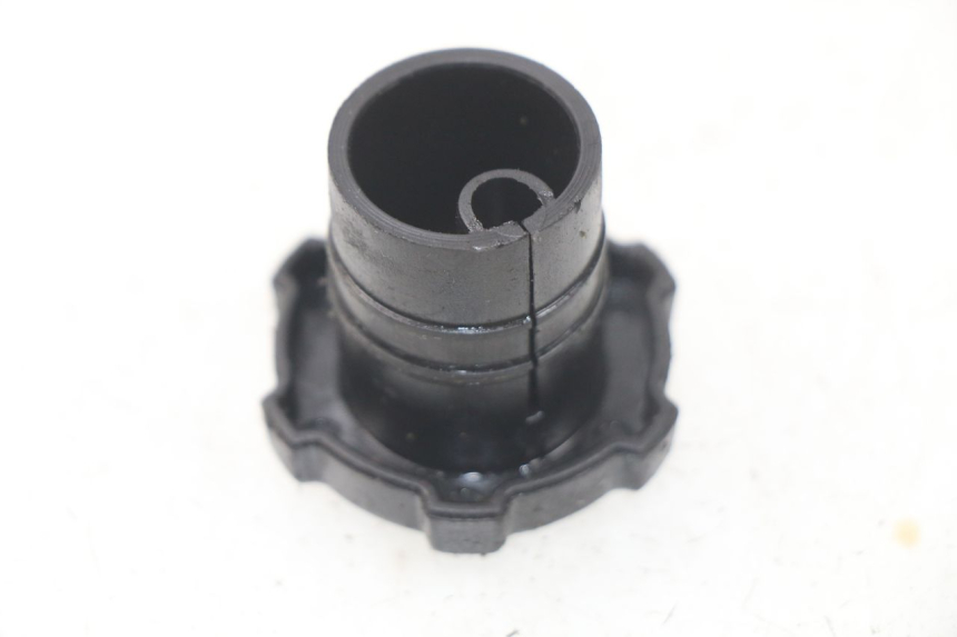 photo de TAPA DEPÓSITO DE ACEITE PIAGGIO FLY 2T 50 (2004 - 2017) - Detalle de la pieza