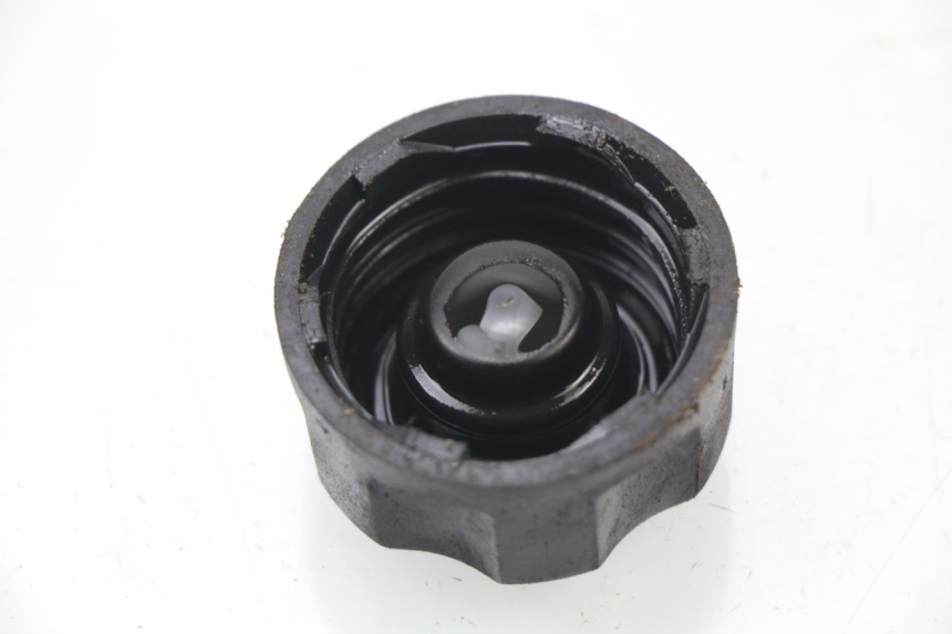 photo de TAPA DEPÓSITO DE ACEITE PEUGEOT LUDIX 50 (2008 - 2017) - Detalle de la pieza