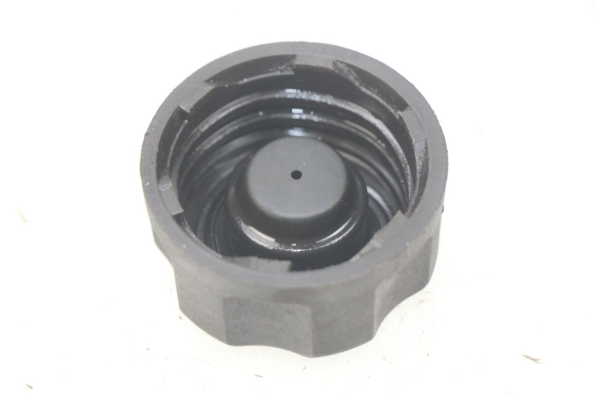 photo de TAPA DEPÓSITO DE ACEITE PEUGEOT LUDIX 50 (2008 - 2017) - Detalle de la pieza